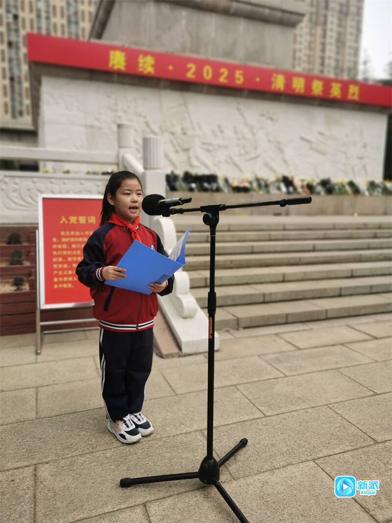 中小学生走进潍坊市革命烈士陵园 传承红色基因 赓续英烈精神(图3)