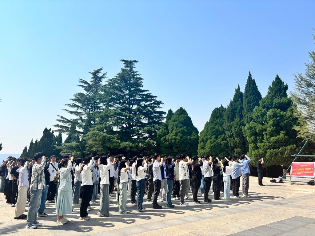 西安交大举办“走中国青年知识分子成长的正确道路”研究生骨干研修活动(图2)