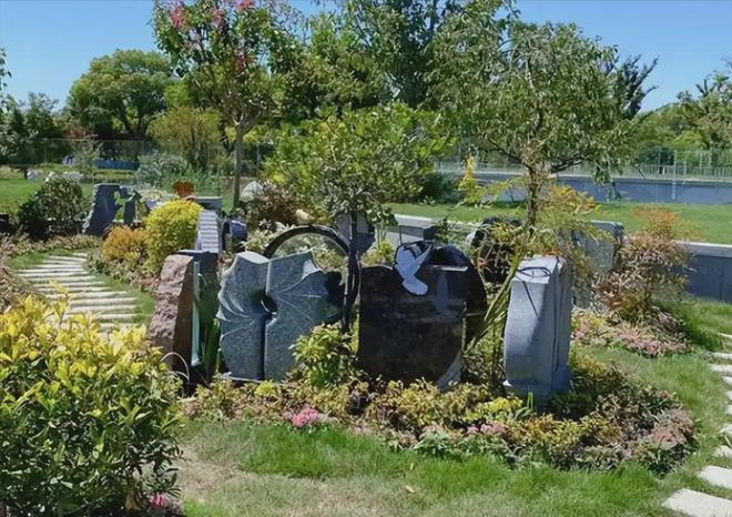 球盟会：殡葬豪宅不香了？76万一平米墓地遇冷“福寿园”神话跌落神坛了(图3)