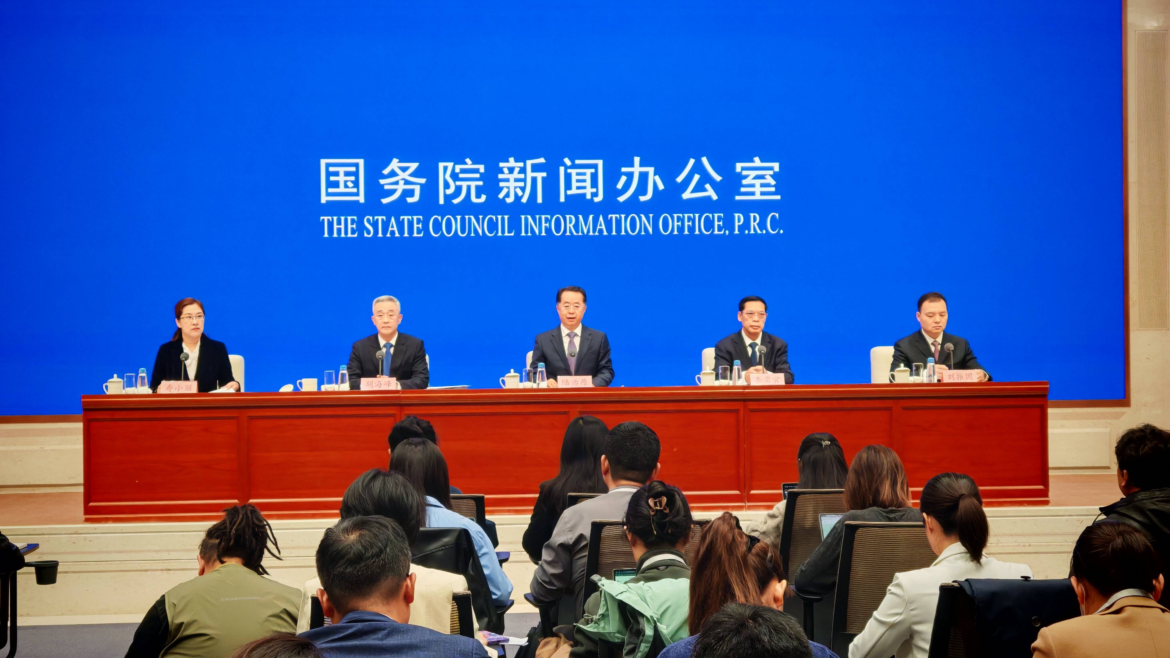 民政部:“十四五”期间我国兜底民生保障网更加密实(图1) 民政部:“十四五”期间我国兜底民生保障网更加密实(图1)