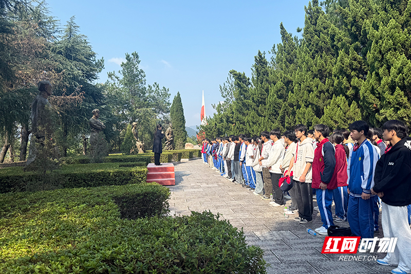球盟会入口：砥砺青春志向！渌口区一中开展“我的韶山行”红色研学活动(图5)