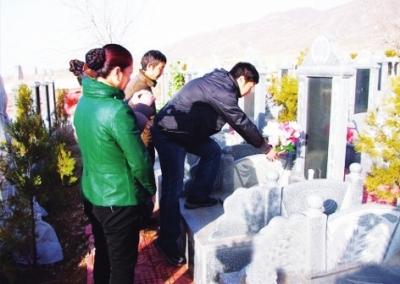 新华社旗下四大财经媒体看两会 具身智能：从场景落地到产业崛起(图1)