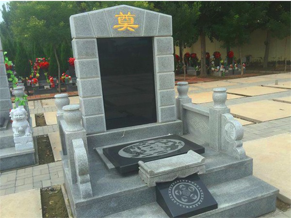 一束鲜花寄亲人 暖心服务在清明 2026年京津冀骨灰海葬启航活动(图1)