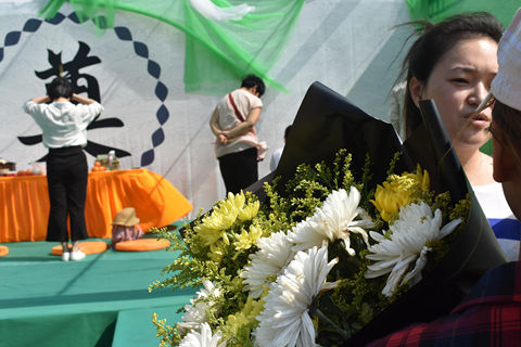 农村白事上的账房先生看着体面为啥越来越没人愿意干(图1)